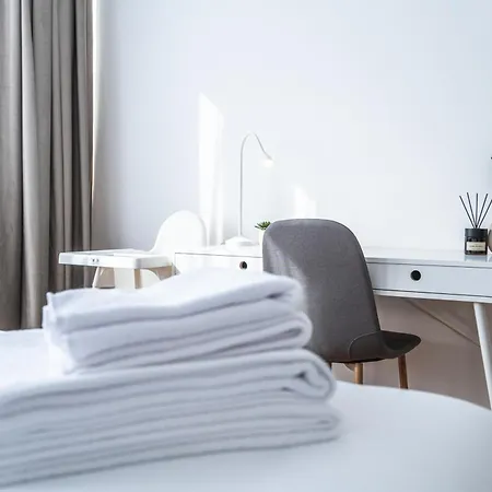 Appartement Invalidovna Metro 2br Family *