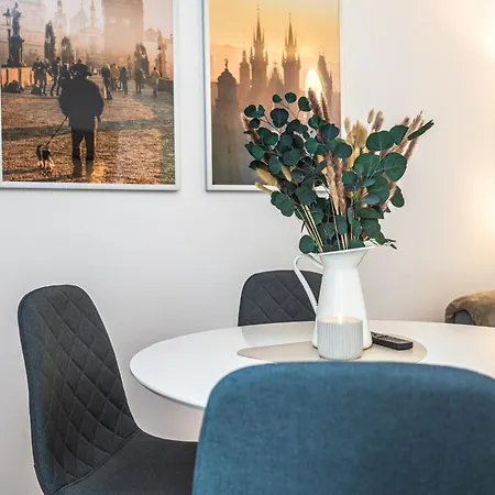 Appartement Invalidovna Metro 2br Family